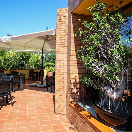 Baia Di Ulisse Wellness & Spa San Leone Exterior photo