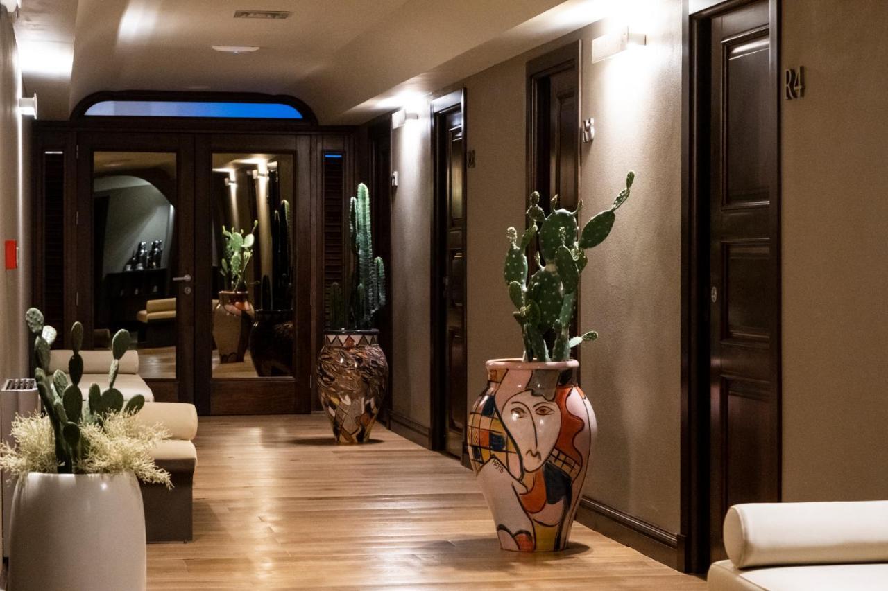 Baia Di Ulisse Wellness & Spa San Leone Exterior photo